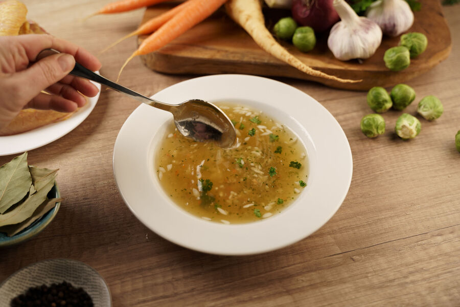 Proteinová polévka – kuřecí s rýží