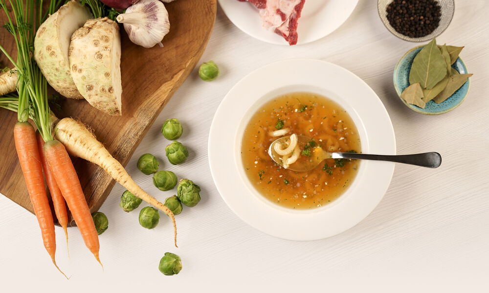 Proteinová polévka KetoDiet – hovězí s těstovinami