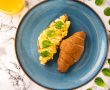 Slaný proteínový croissant – cereálny (2 ks – 1 porcia)