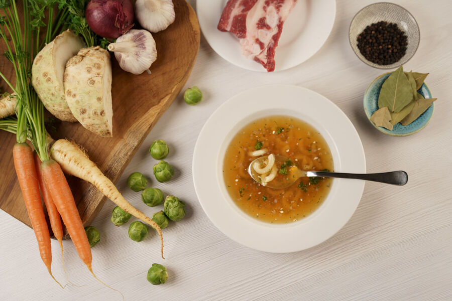 Proteinová polévka – hovězí s těstovinami