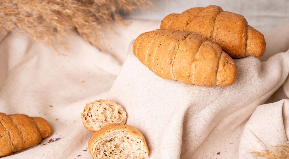 Proteínový croissant – makový so semienkami