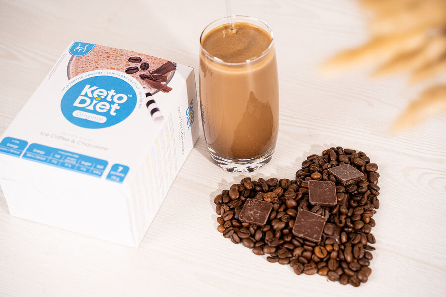 Proteinový nápoj – příchuť ledová káva a čokoláda 