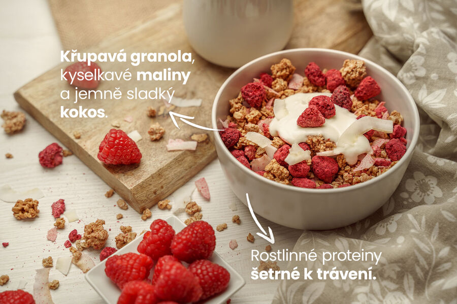 Proteinová granola – s lyofilizovanými malinami a plátky kokosu