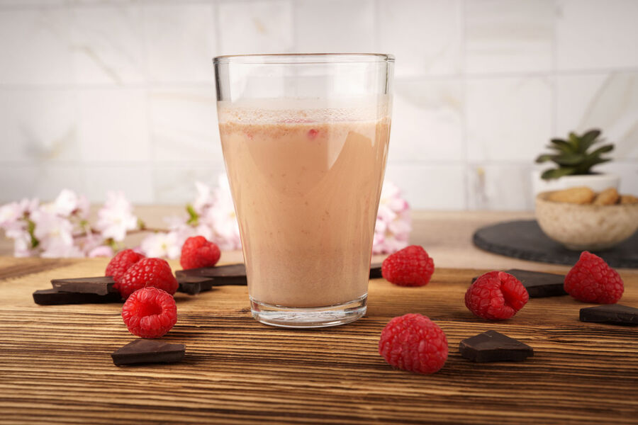 Proteínový nápoj – príchuť čokoláda & malina
