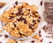 Proteinová granola bez cukru – s brusinkami, kakaovými boby a kešu ořechy