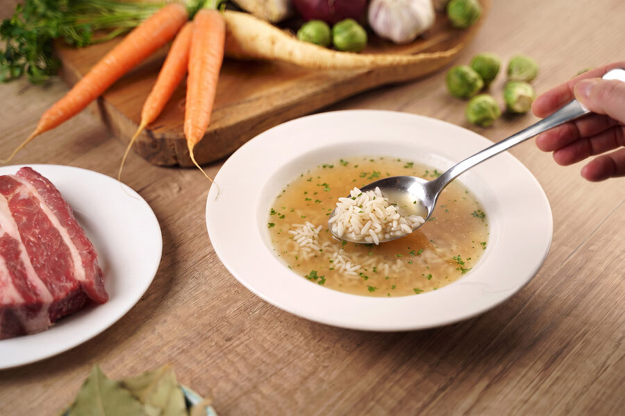Proteinová polévka KetoDiet – hovězí s rýží (7 porcí)