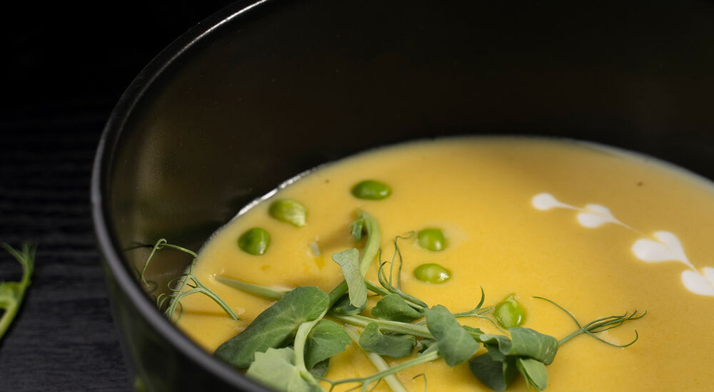 Hrachová proteinová polévka zasytí a pomůže s hubnutím.