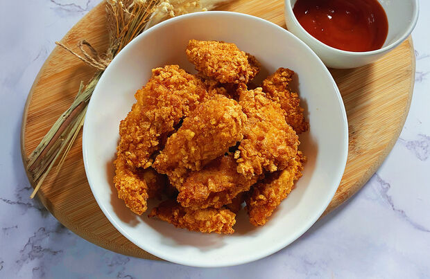 Kuracie stripsy obalené v barbecue chipsoch – recept KetoDiet