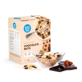 Proteínové čokoládové müsli s orechmi