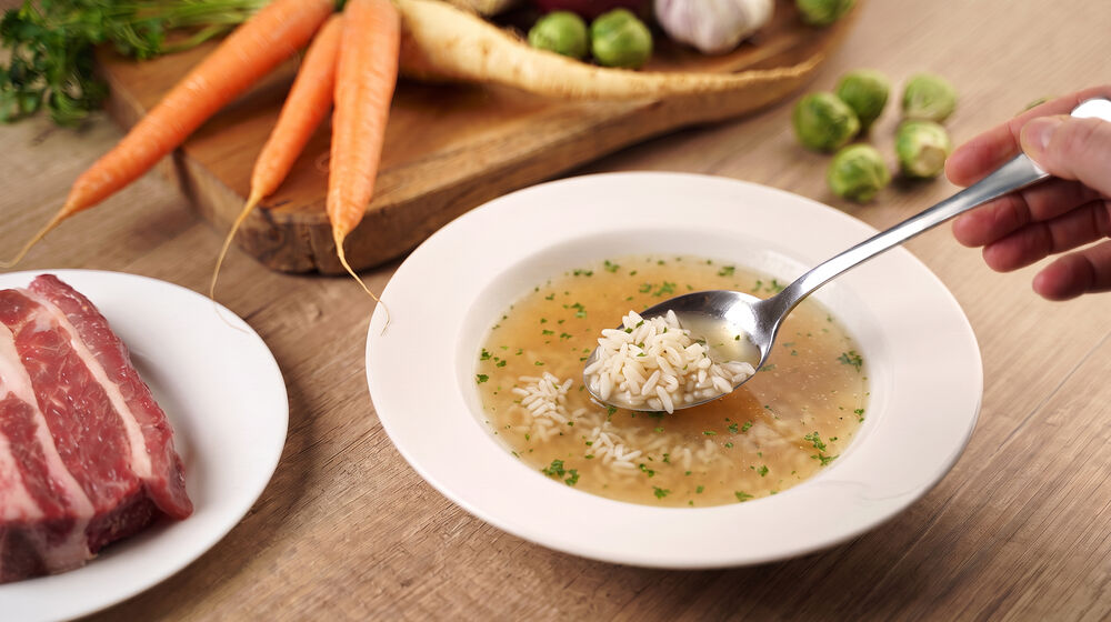 Proteinová polévka KetoDiet – hovězí s rýží (7 porcí)