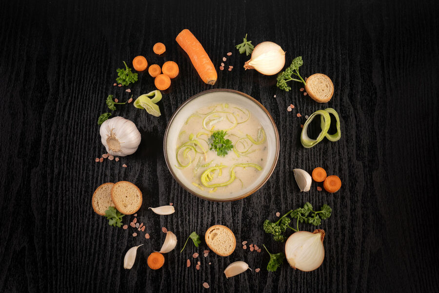 Proteinová polévka – česneková krémová