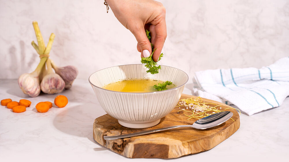 Proteinová polévka KetoDiet – kuřecí s nudlemi (7 porcí)