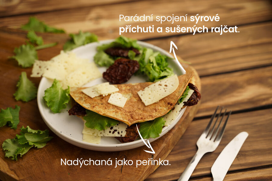 Proteinová omeleta – se sušenými rajčaty a sýrovou příchutí