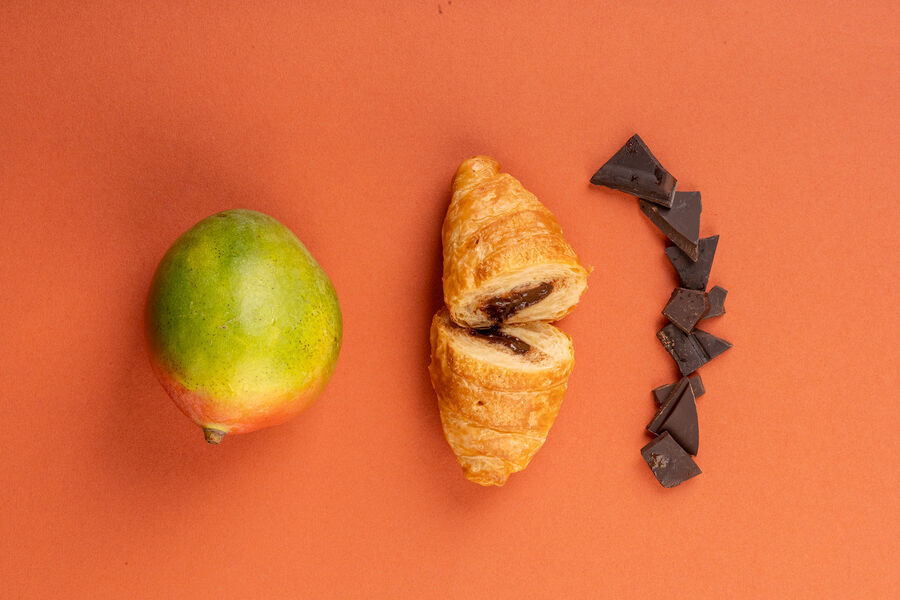 Proteínový croissant – náplň čokoláda & mango