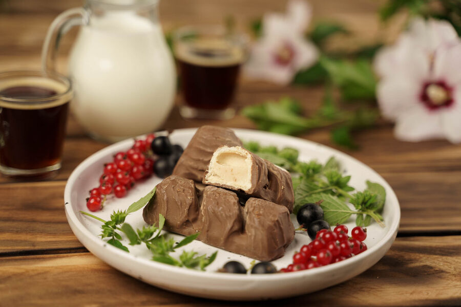 Keto Bueno Salted Caramel – chrumkavé oblátky
