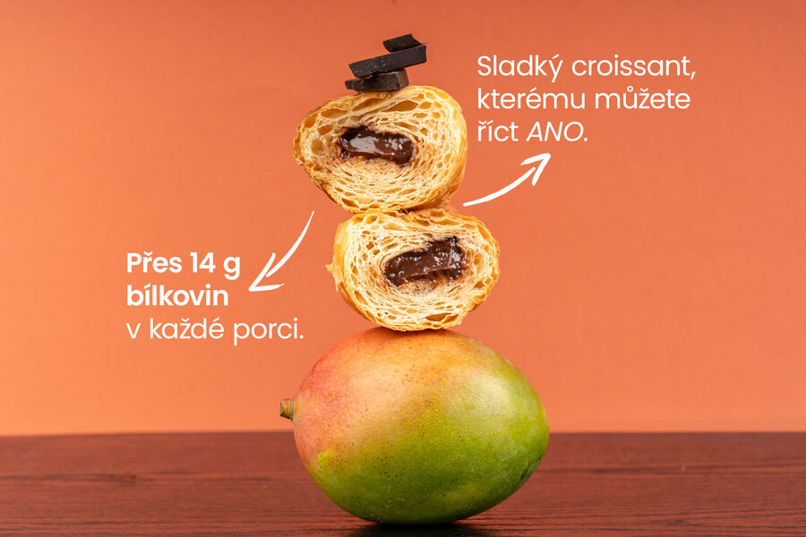 Proteinový croissant – náplň čokoláda & mango