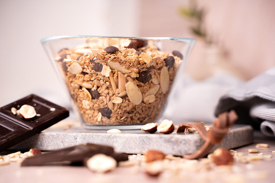 Proteinové čokoládové müsli KetoDiet – s ořechy (7 porcí)