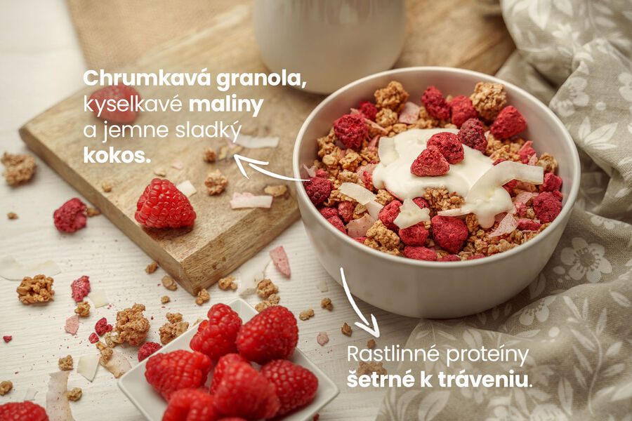 Proteínová granola – s lyofilizovanými malinami a plátkami kokosu