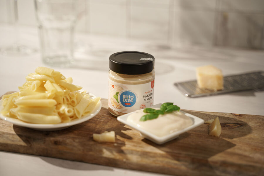 Proteinová sýrová omáčka – Pecorino