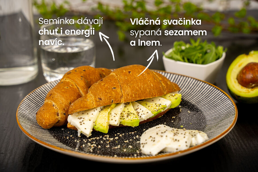 Slaný proteinový croissant – cereální