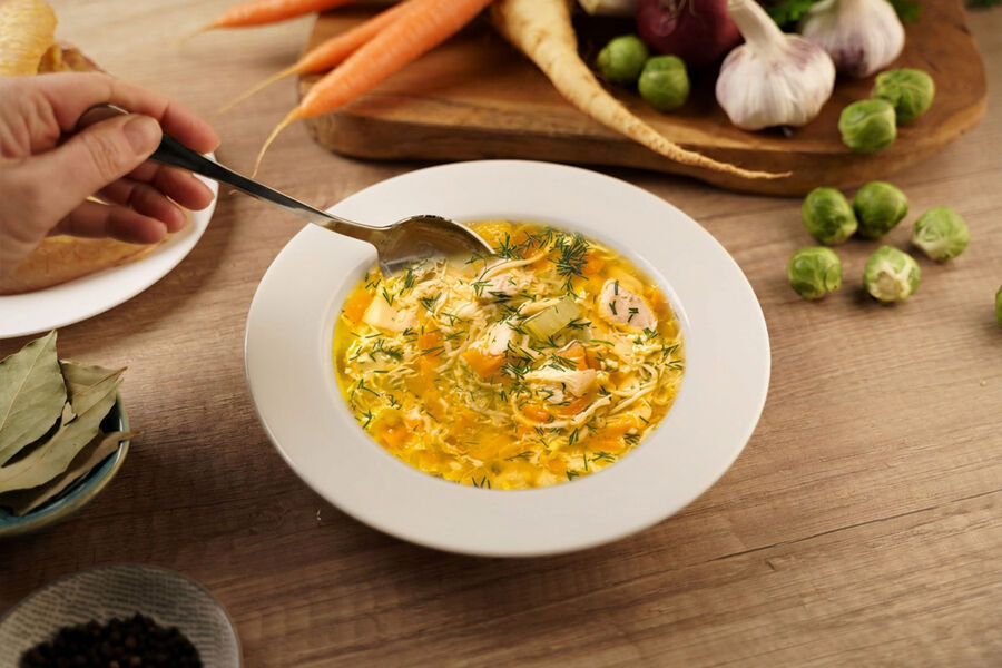 Proteínová polievka KetoDiet – kuracia s rezancami a vajcom (7 porcií)