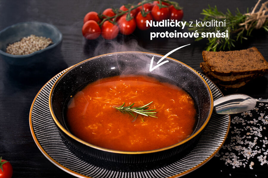 Proteinová polévka – rajčatová s nudlemi