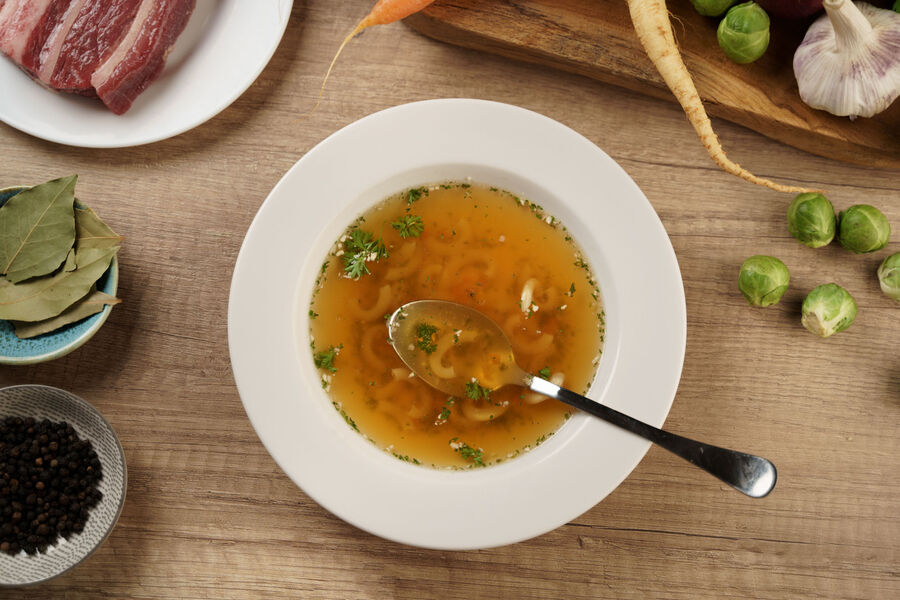Proteinová polévka – hovězí s těstovinami