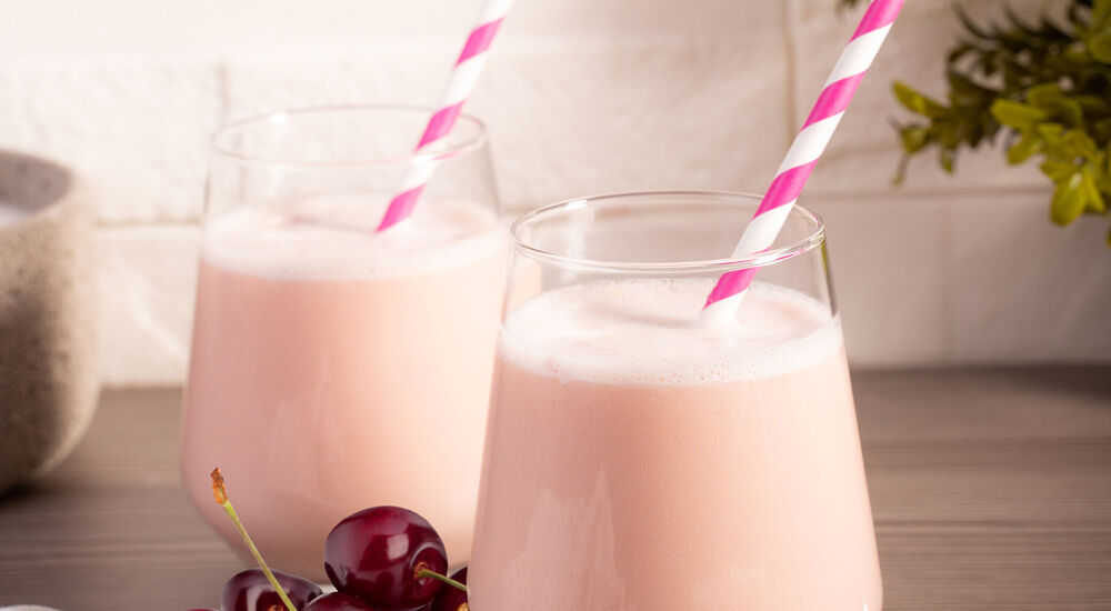 Proteinový nápoj – příchuť višeň a jogurt – pomáhá s hubnutím.